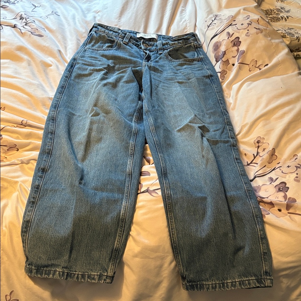 Hollister Low-Rise Taper Baggy Jeans - Blue